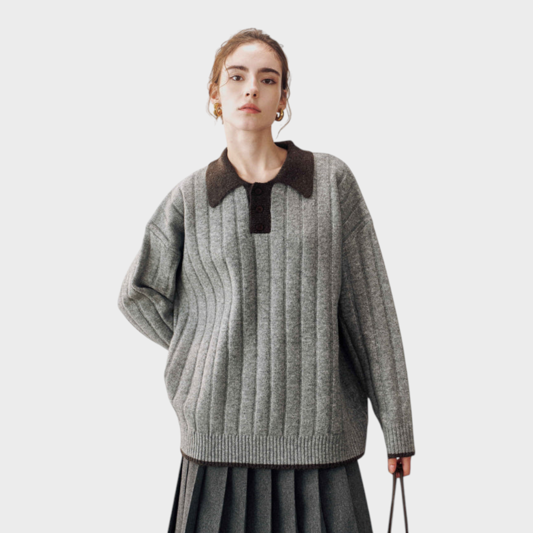 Rona | Knitted sweater with contrast collar