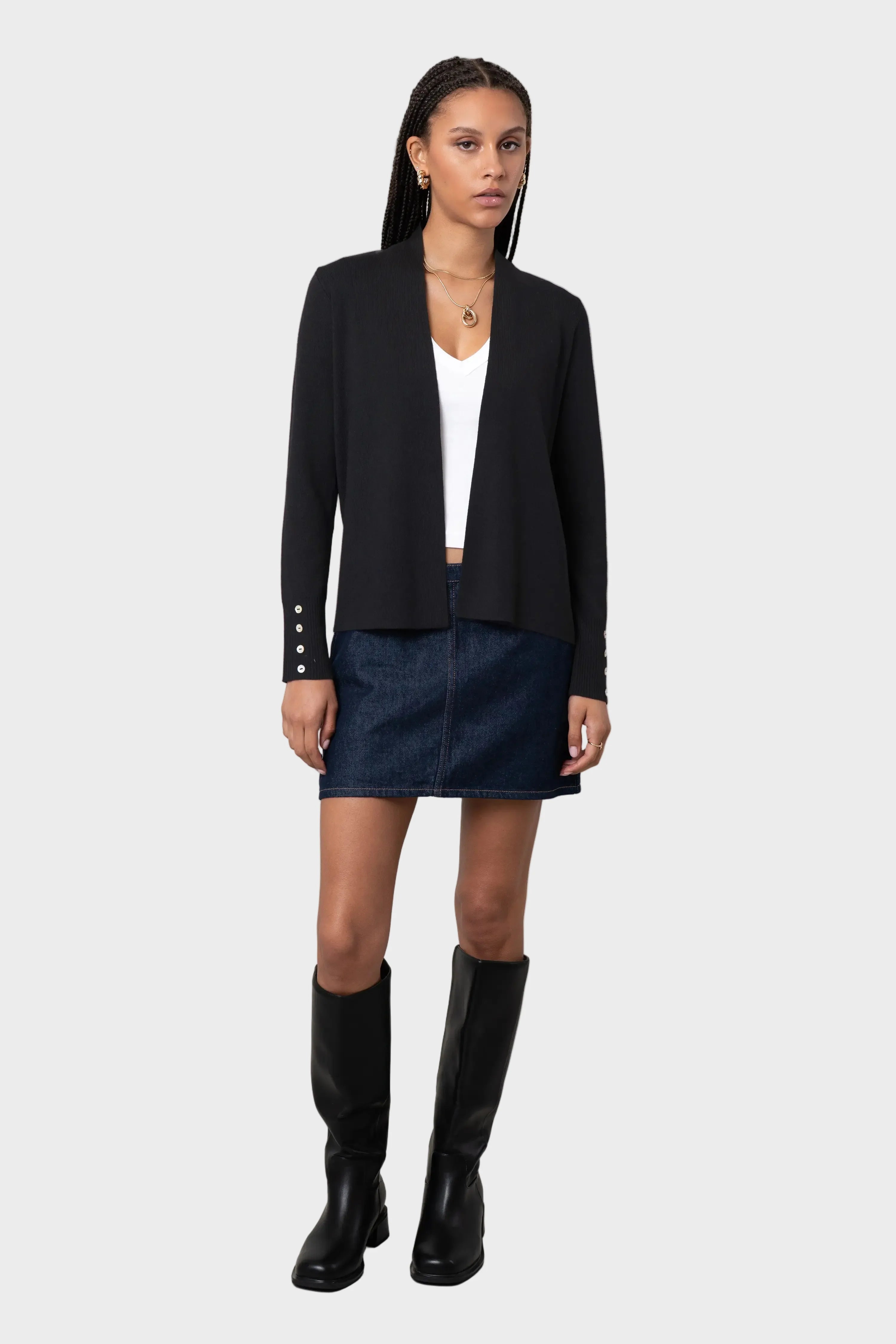 Lilo - Lightweight cardigan with buttons on the cuffs