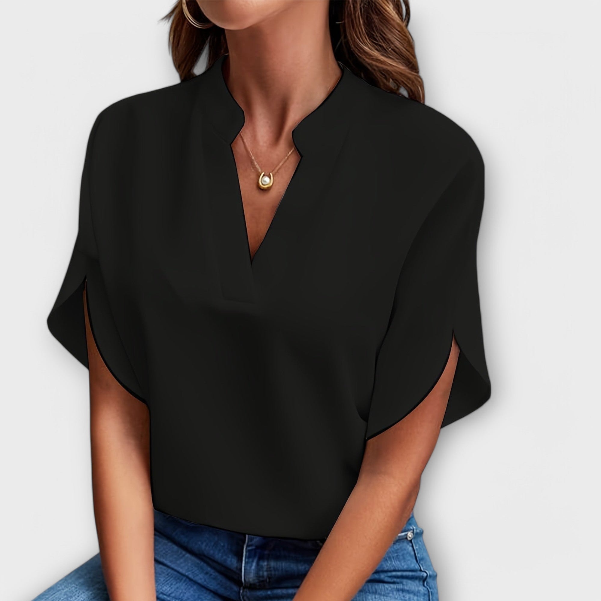 Vivi - Elegant and Lightweight Blouse for Women