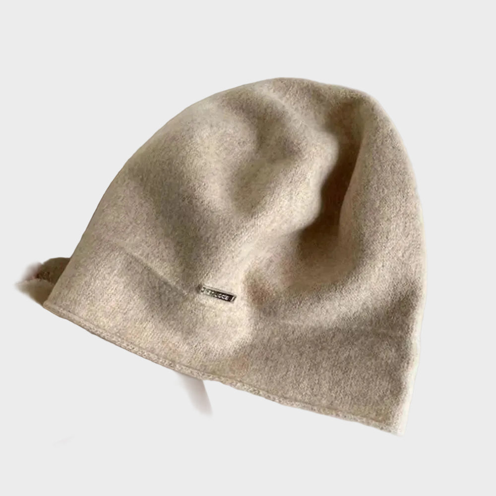 Suz - Soft cashmere blend beanie in a relaxed fit