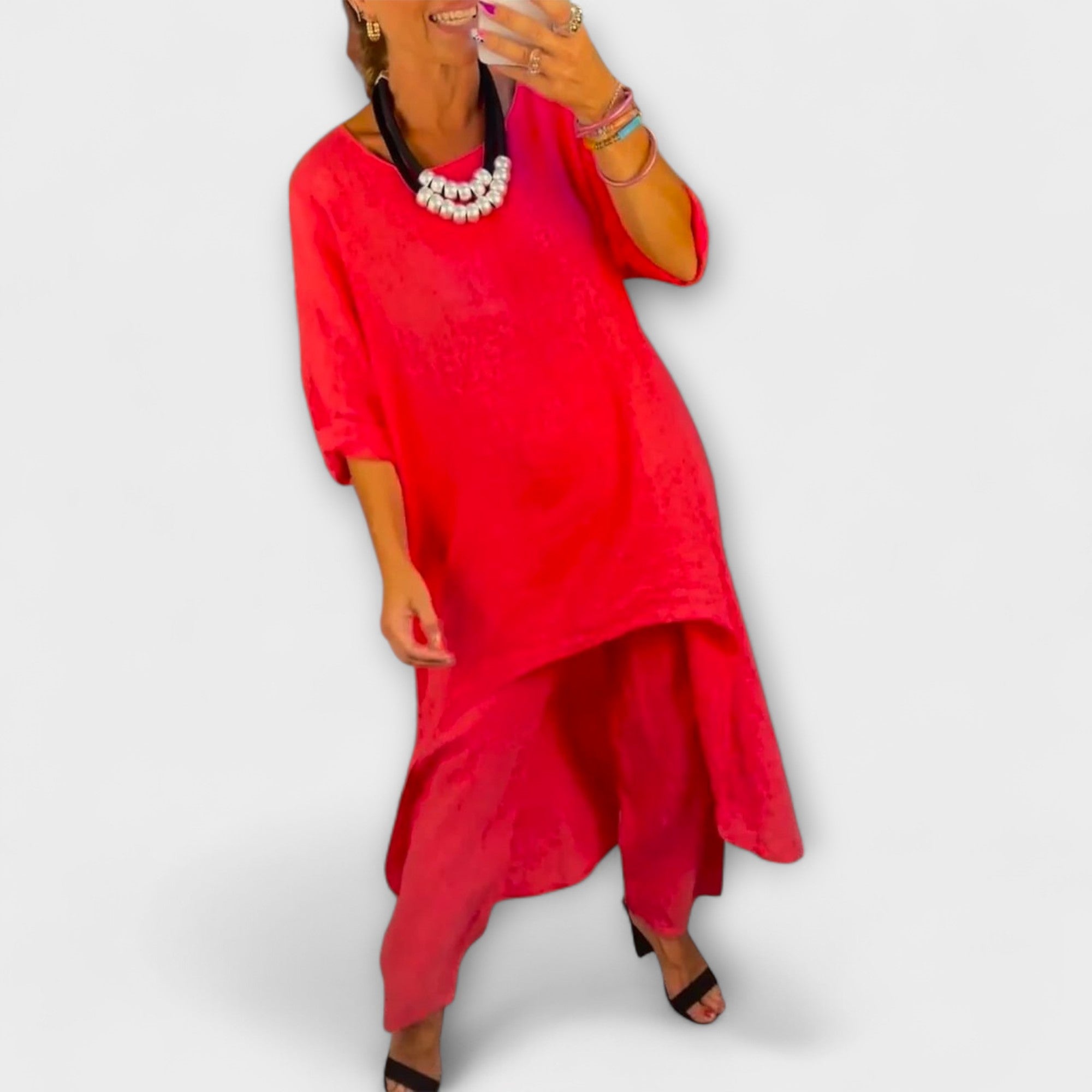 Tabea - Linen dress with round neckline