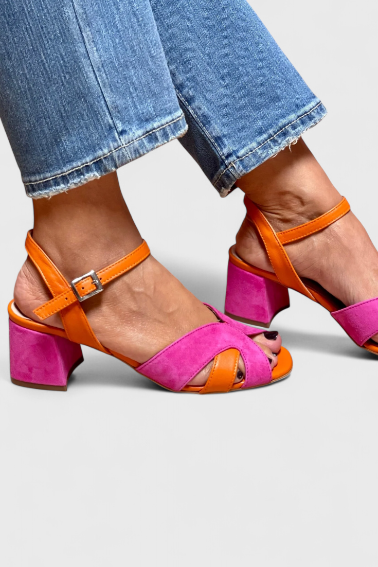 Norma Elegant sandals with comfortable heel and adjustable strap