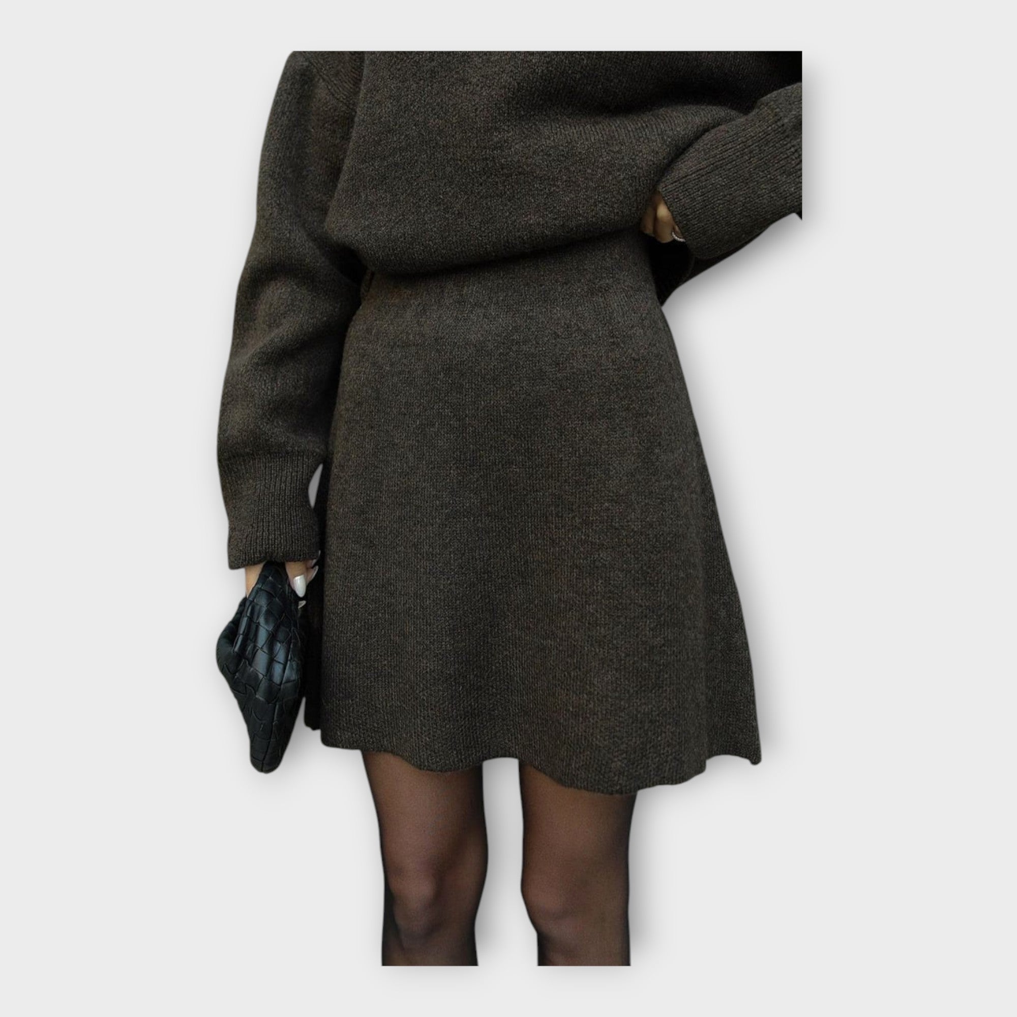 Knitted Blouse and Skirt Set with a Modern Line