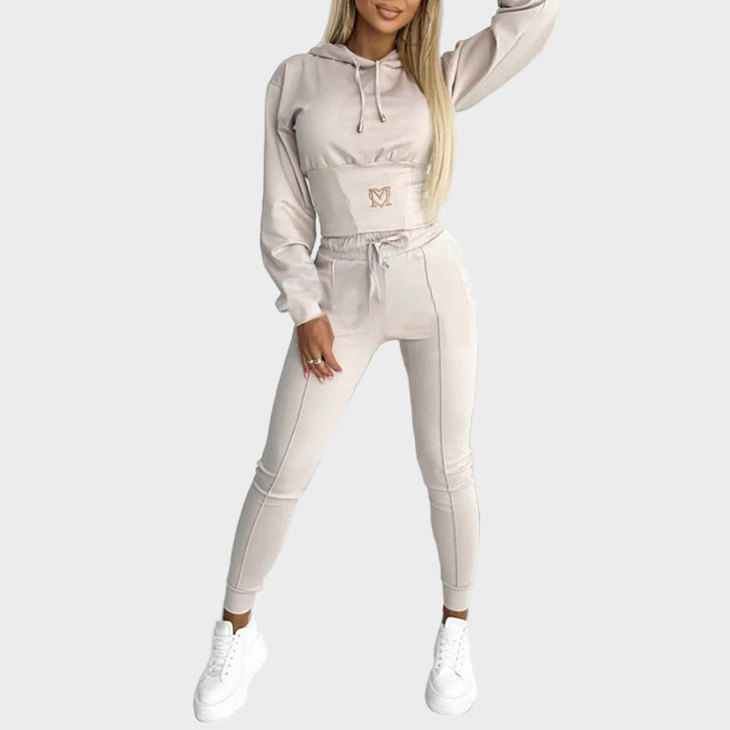 QUINN |Stylish and comfortable tracksuit set