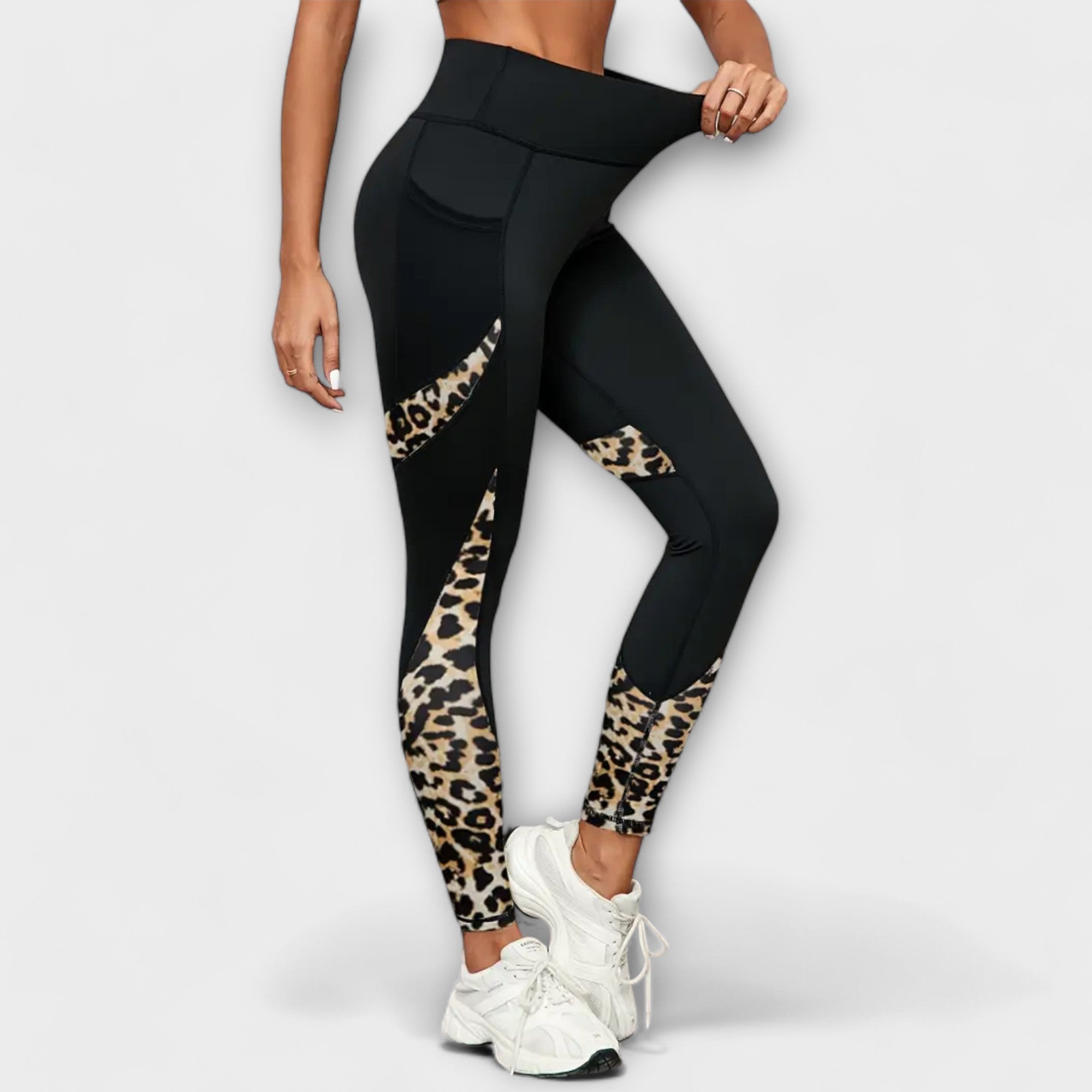 High-waisted leggings with leopard print
