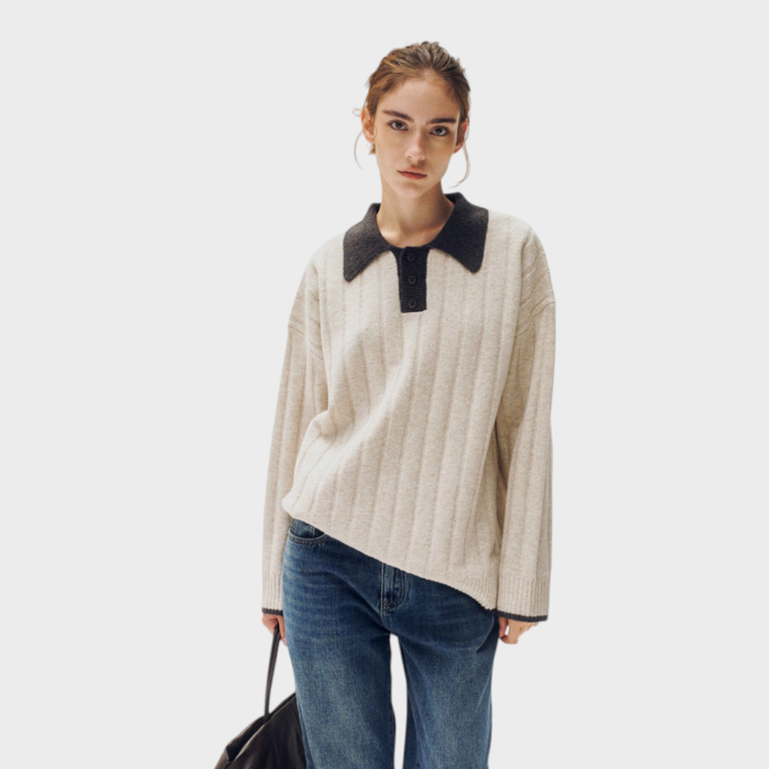 Rona | Knitted sweater with contrast collar