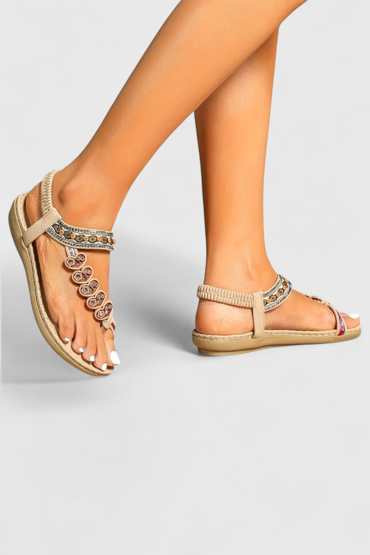 Liriana Comfortable sandals with elegant details