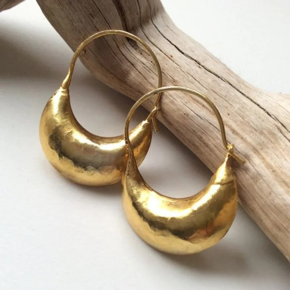 Retro hoop earrings