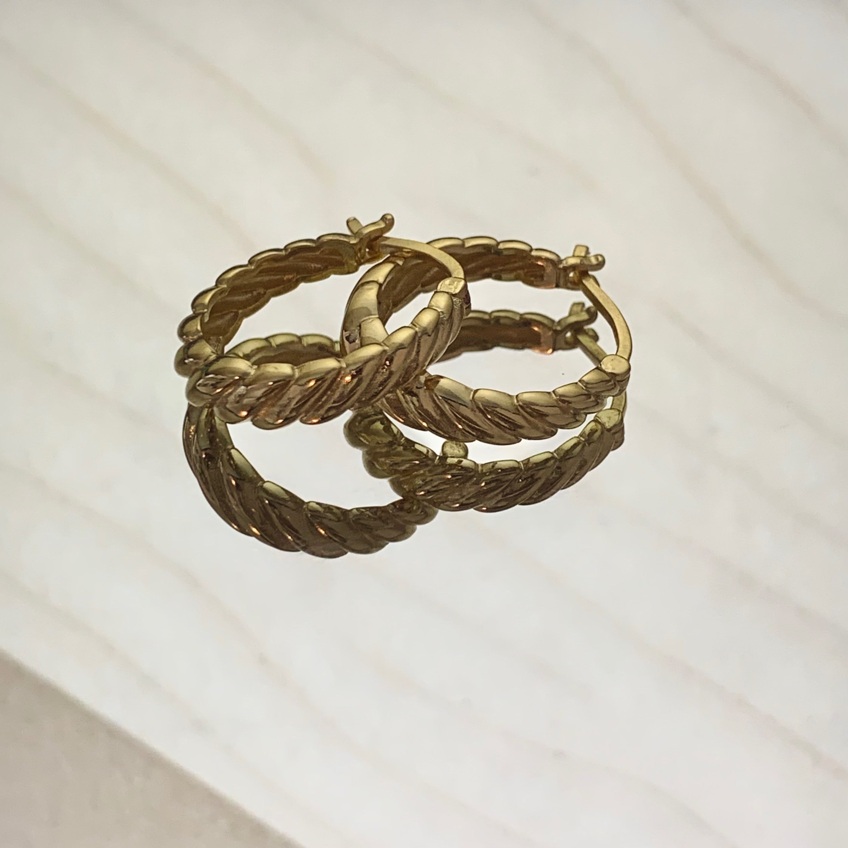 Twisted Earrings with Twist Style