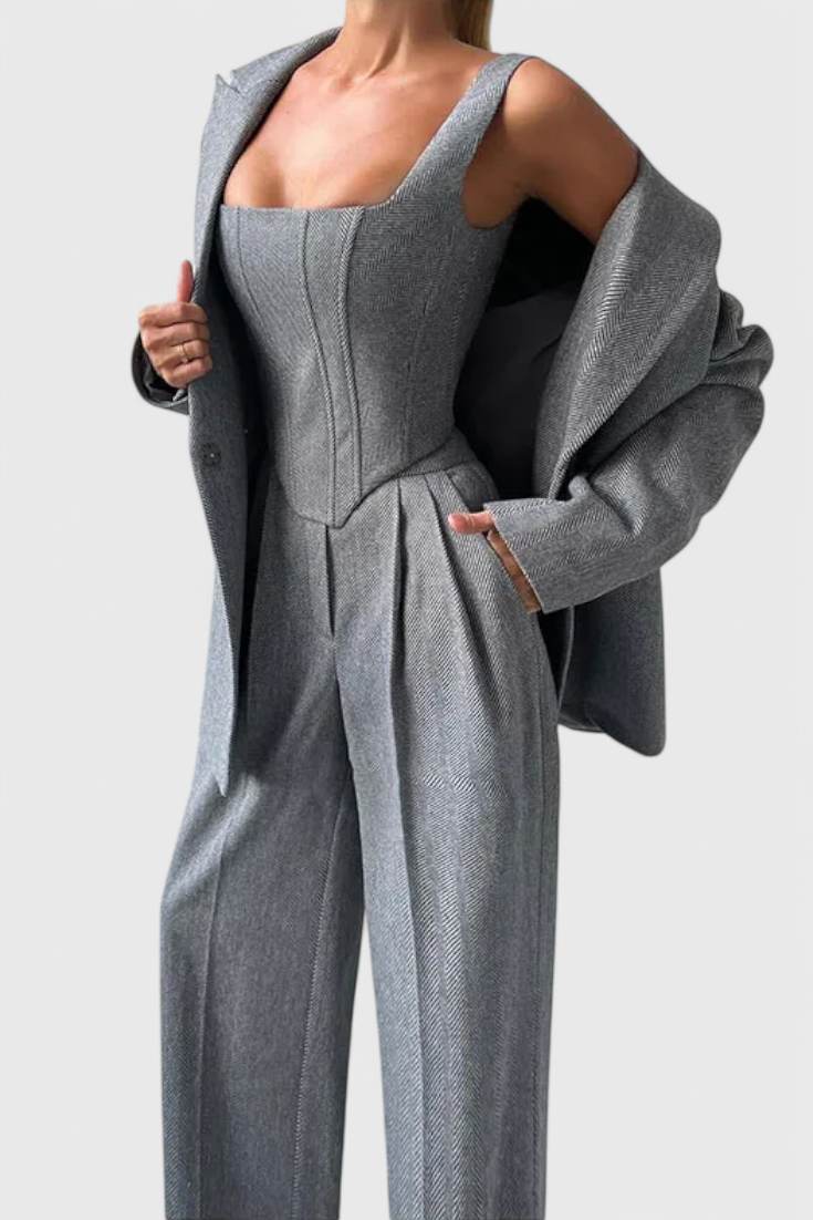 Evena Pantsuit for Confident Elegance