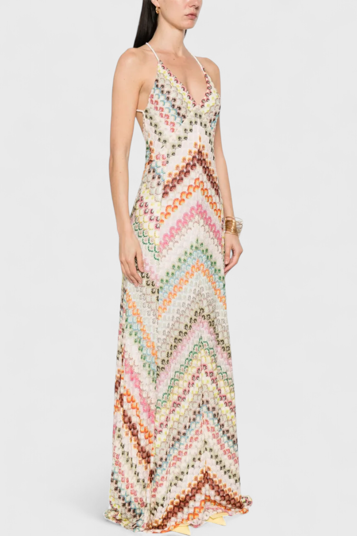 Agustina Long lace dress with V-neck and zigzag pattern