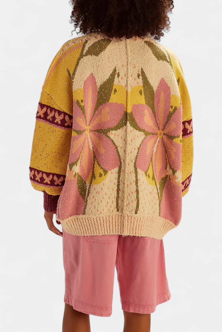 Casey Knitted cardigan with floral pattern and loose fit
