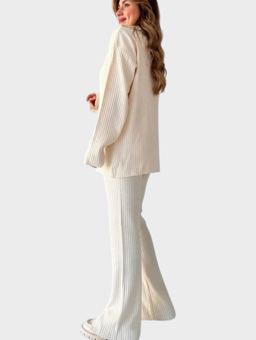 Majbritt | Winter Clothing Set with High Neck and Zipper